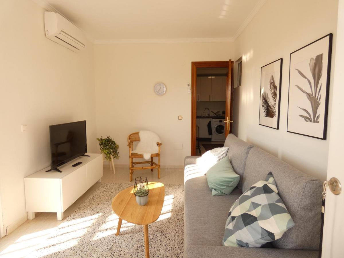 Floor Close To Apartment *